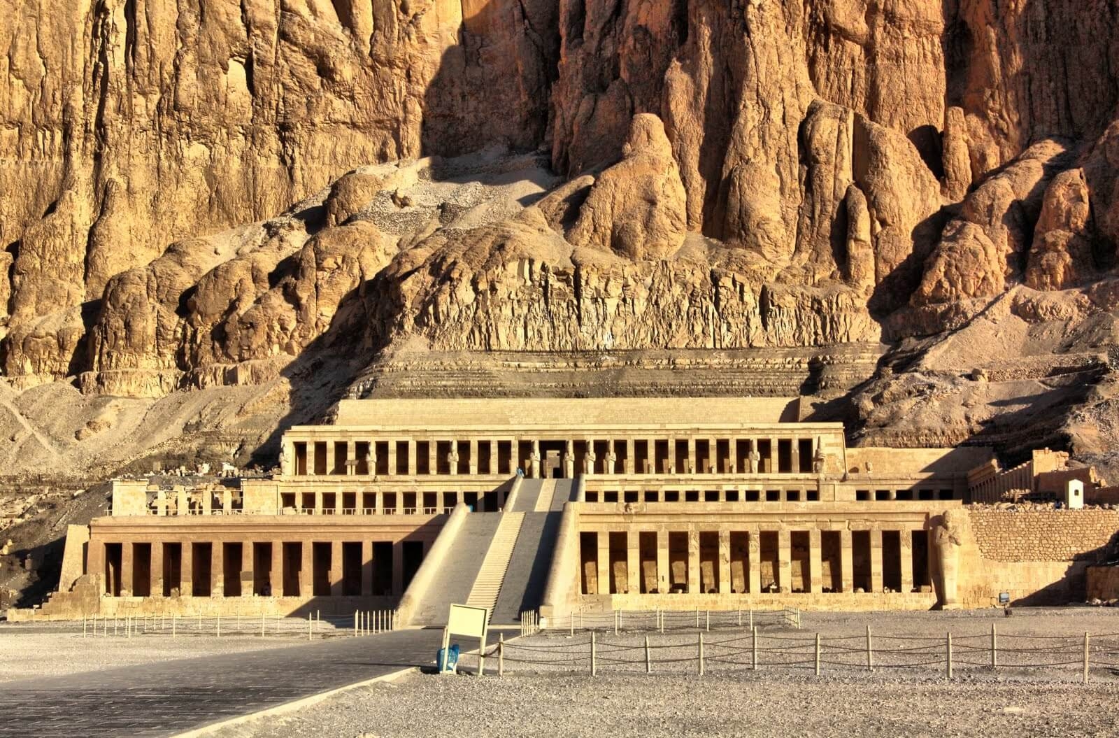 The Temple of Queen Hatshepsut - Luxor